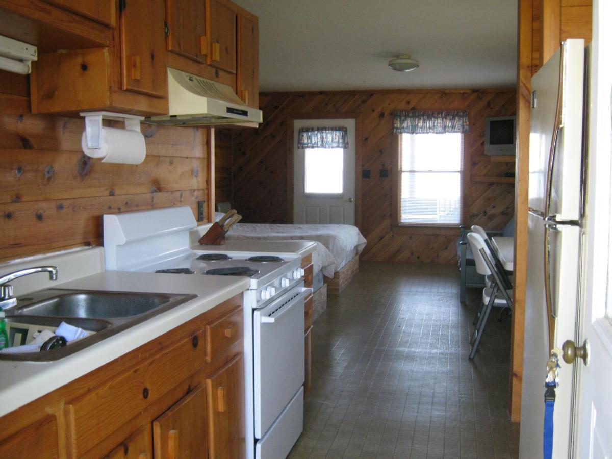 Virginia Landing Camping Resort Cabin 2 Quinby ภายนอก รูปภาพ