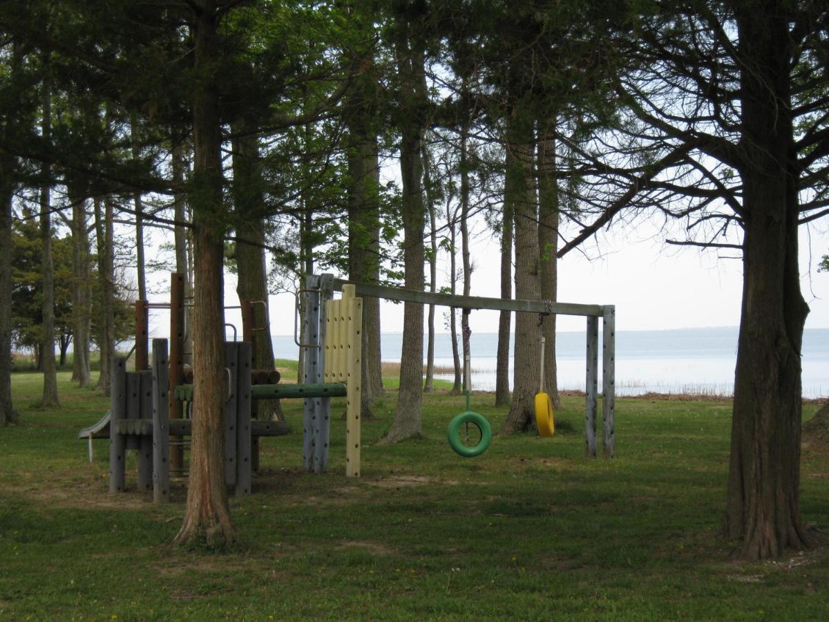 Virginia Landing Camping Resort Cabin 2 Quinby ภายนอก รูปภาพ